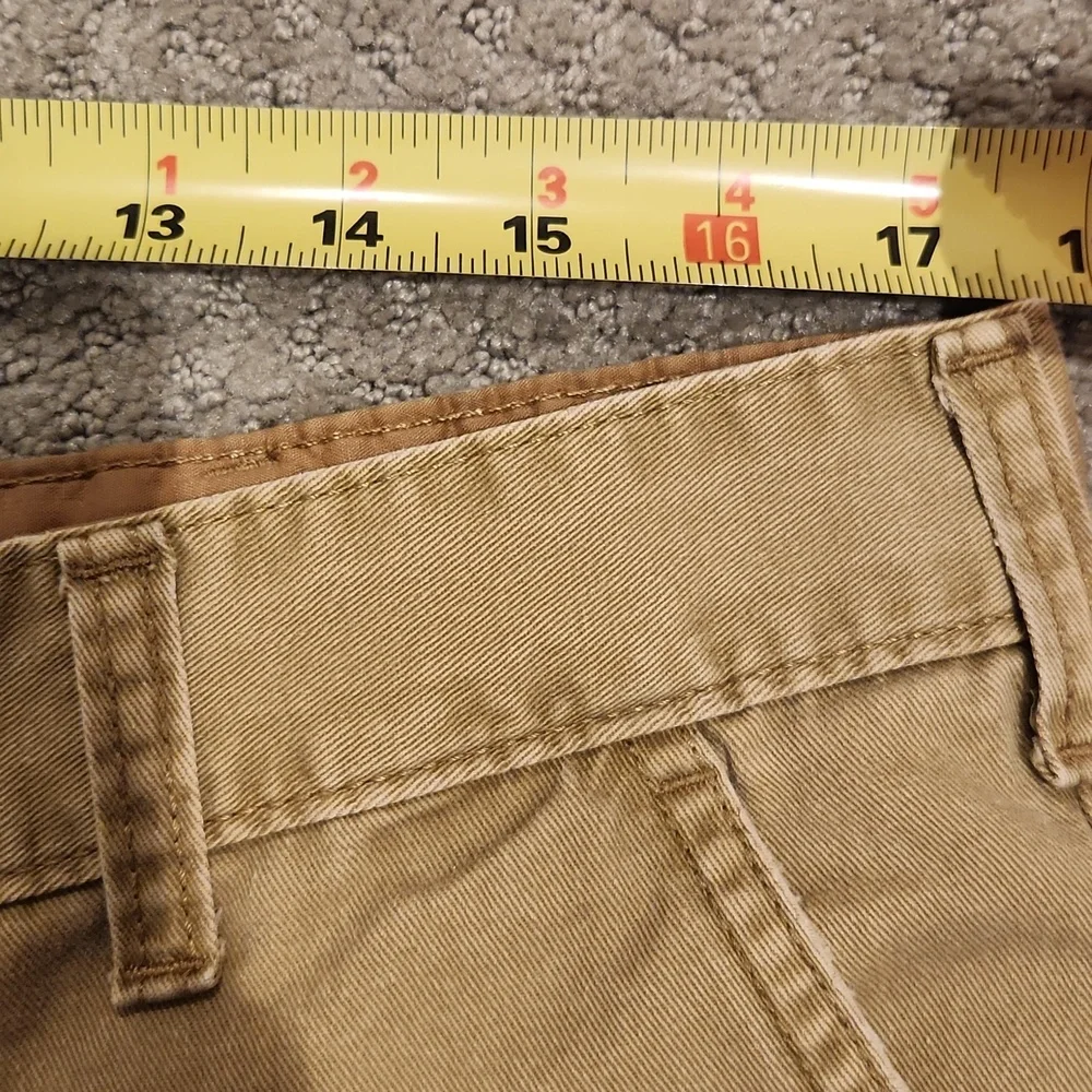 Men's Tan Flat Front Shorts. 36